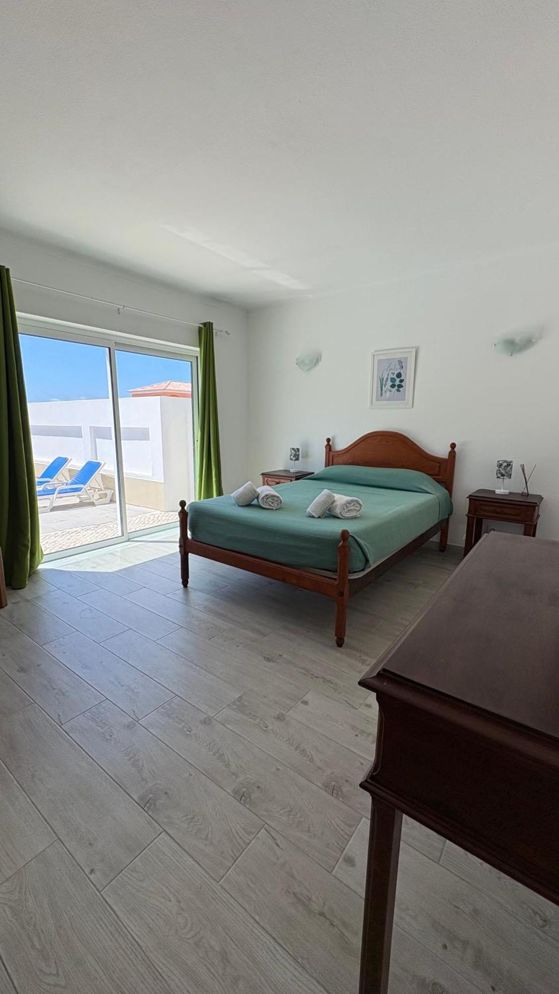 Dad'S Villa Lagos Kültér fotó